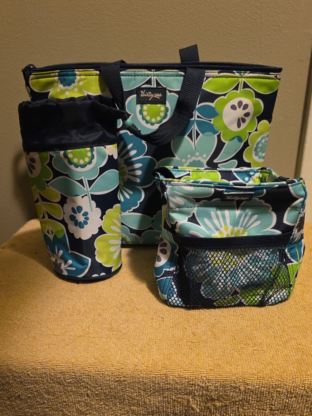 Thirty-one - Navy Floral Tote Set - Inv.531